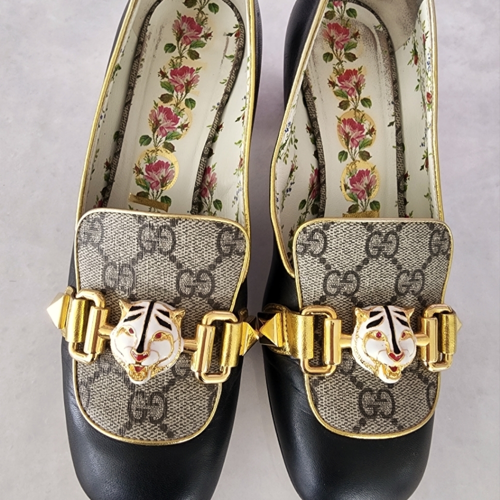 GUCCI Black Malaga Leather and GG Supreme Tiger Head Mid-Heel Loafer Pumps.
